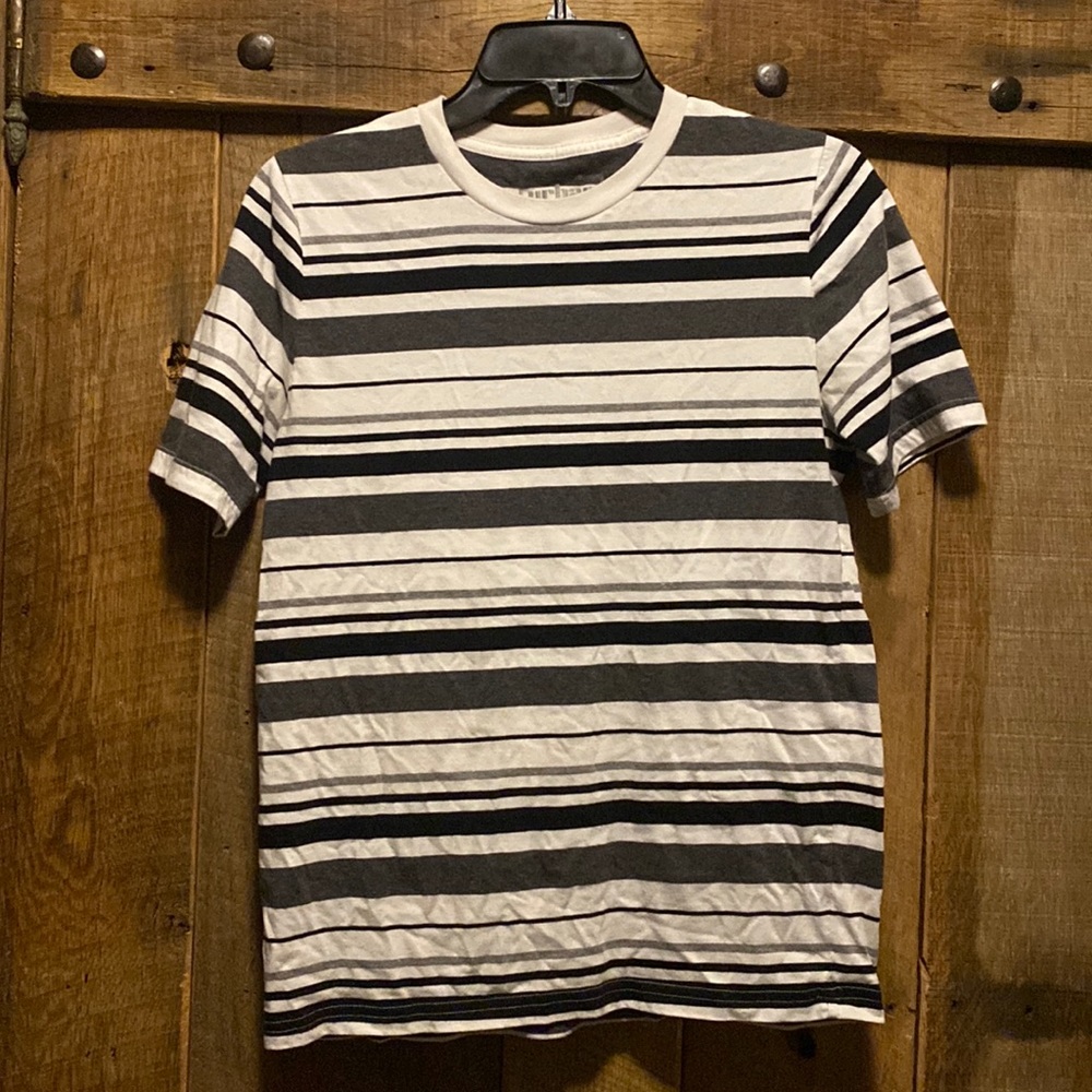 Youth XL striped Tshirt